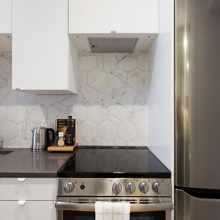 Blue Oasis Studio With Full Kitchen And Bath By Den Stays 몬트리올 외부 사진