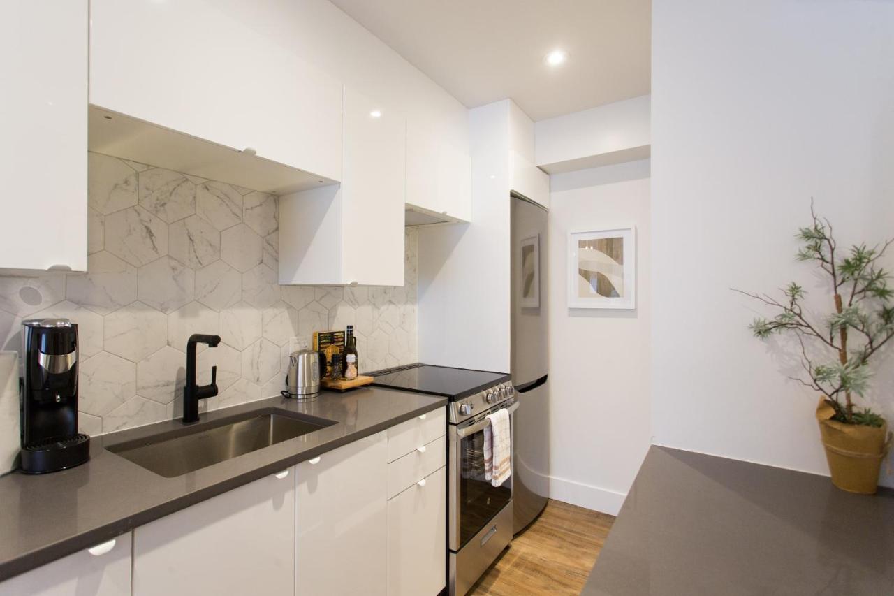 Blue Oasis Studio With Full Kitchen And Bath By Den Stays 몬트리올 외부 사진